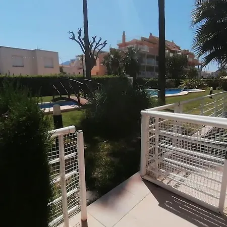Familiar Con Jardines Privados, شقة